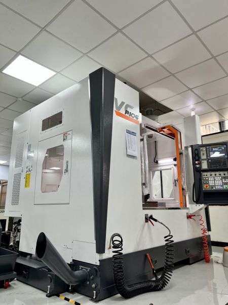 ศูนย์การหมุนแนวตั้งที่ Hortech Company